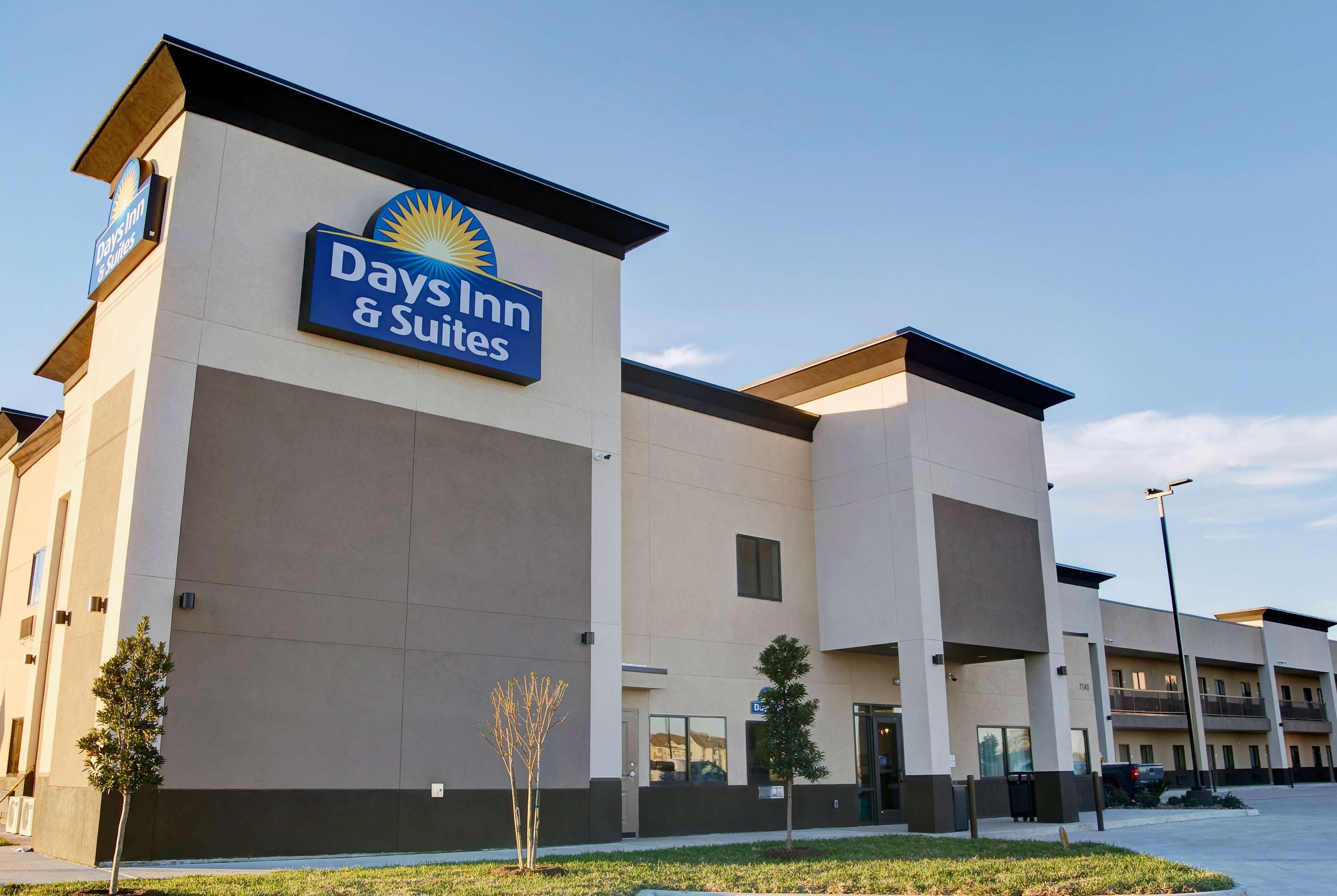 Days Inn & Suites By Wyndham Порт Артър Екстериор снимка